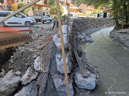 Sanacijska obnova vodotokov in hudournikov po popllavah_Stahovica (5)